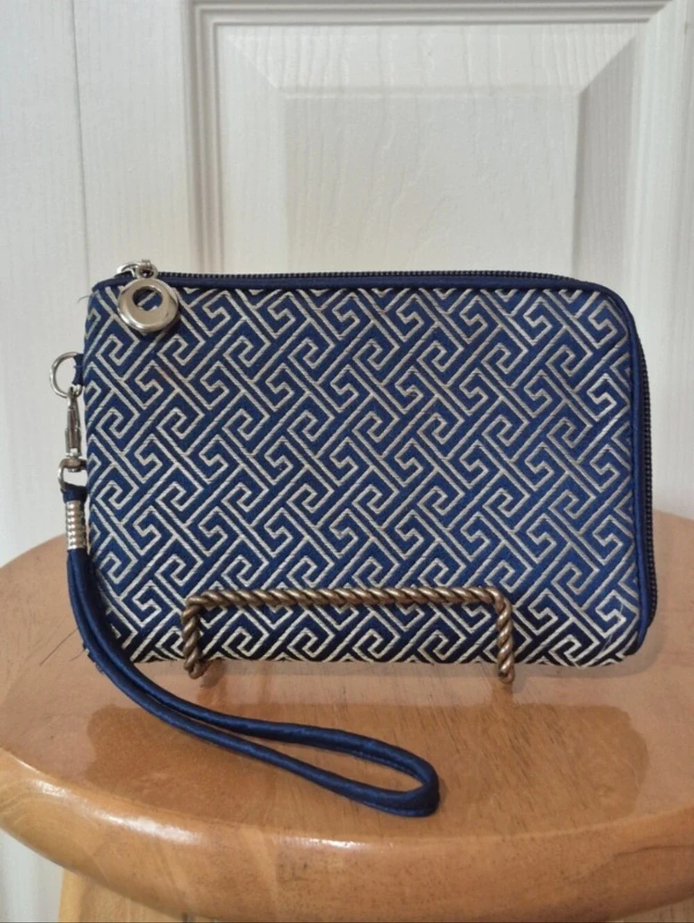 Zippered silk damask pouch wallet naby blue and white